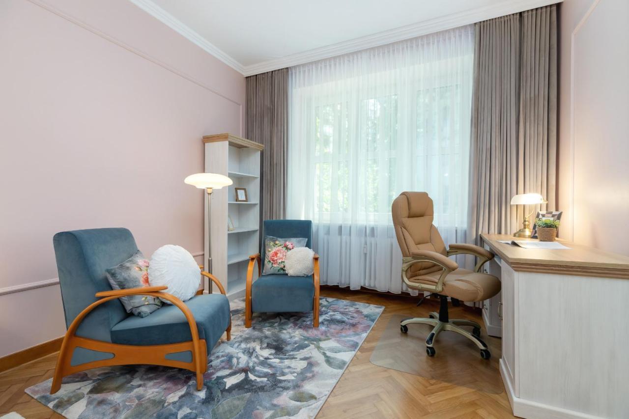 Luxurious & Unique Apartment Mickiewicza Cracow By Renters Prestige Krakow Luaran gambar